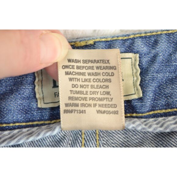 LL Bean Women's 16 Petite Medium Wash Relaxed Straight Leg Jeans - Picture 13 of 13